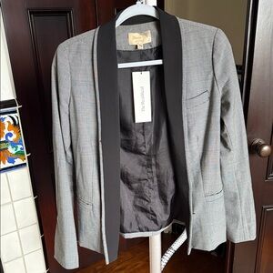 Elizabeth and James blazer size 2 grey with black lining